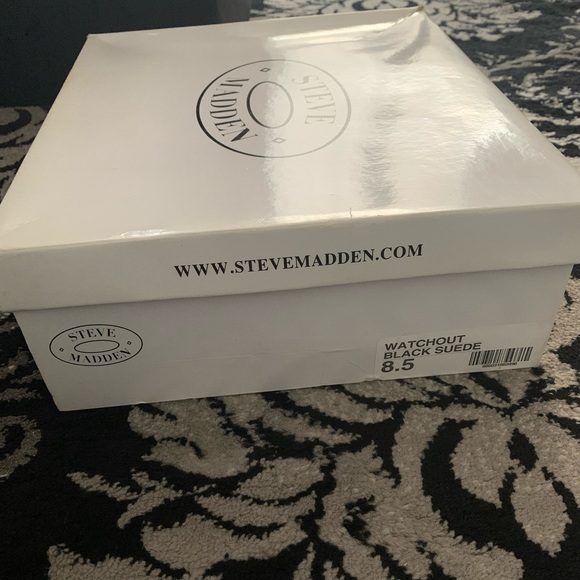 Steve Madden Watchout Black Suede - Picture 2 of 3